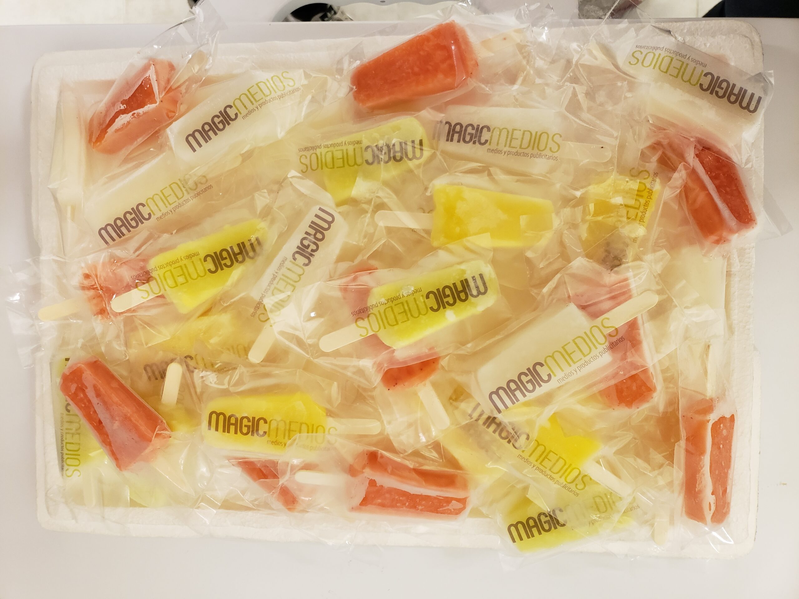 paletas de agua con empaque personalizado